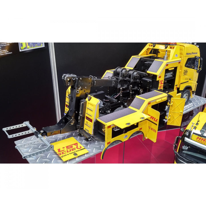 Pack Dépanneuse Lourde Volvo FH16 Tamiya + Set d’Activation – Réf. 56362 & 56553